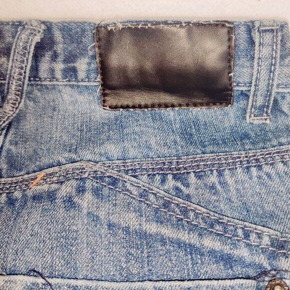 Vintage Rocawear Teens Size10/27 Denim Shorts Blue Patch Hip Hop Skater Y2K JayZ - Picture 10 of 15